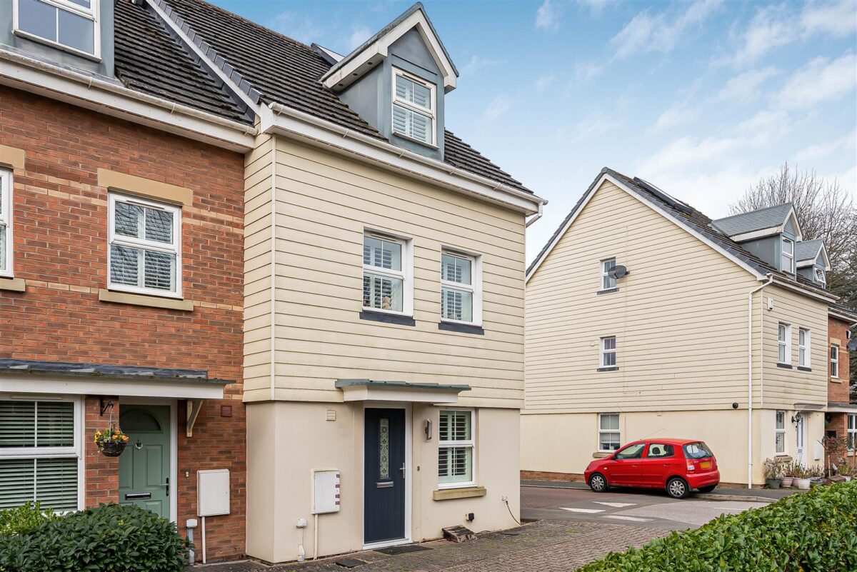 Olvega Drive, Buntingford