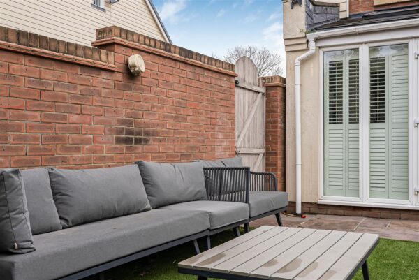 Olvega Drive, Buntingford