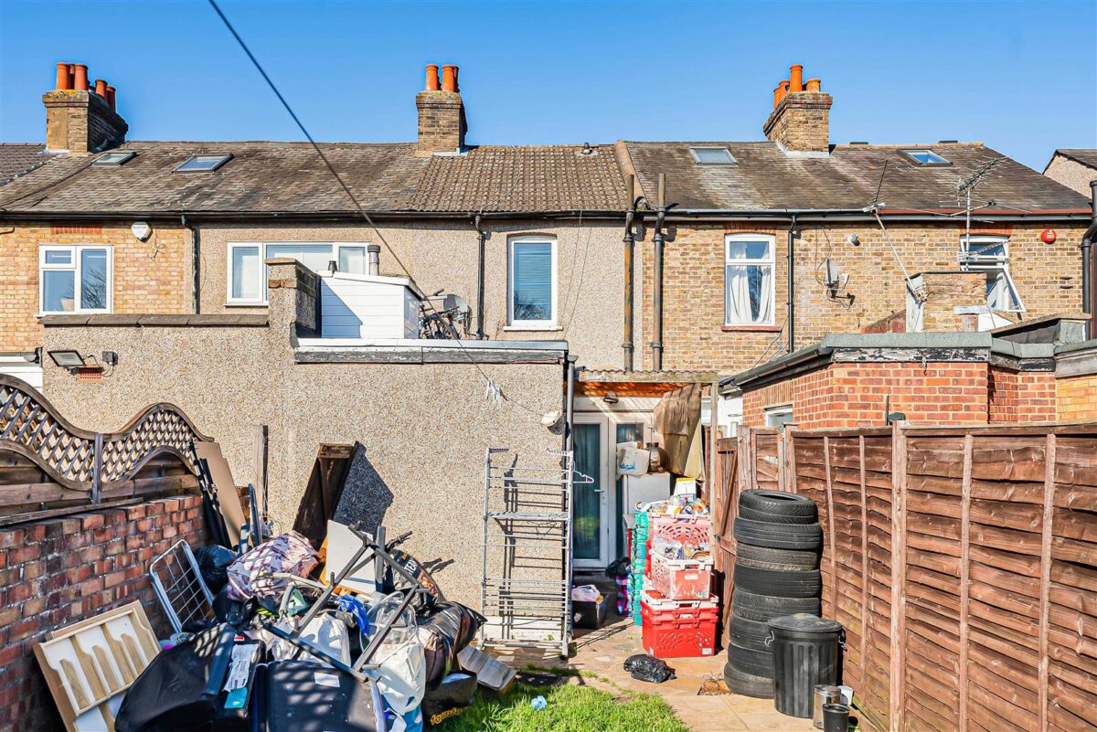 Cadmore Lane, Cheshunt, Waltham Cross