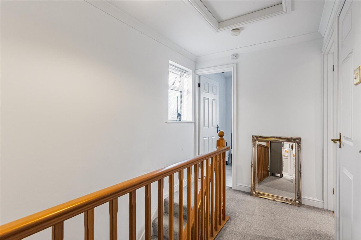 Turners Close, Bramfield, Hertford