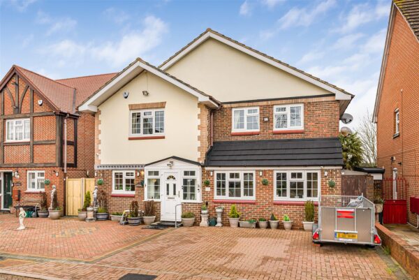 Bittern Close, Cheshunt, Waltham Cross