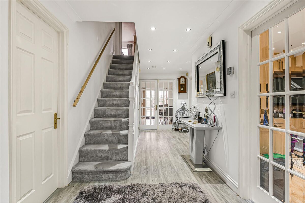 Bittern Close, Cheshunt, Waltham Cross