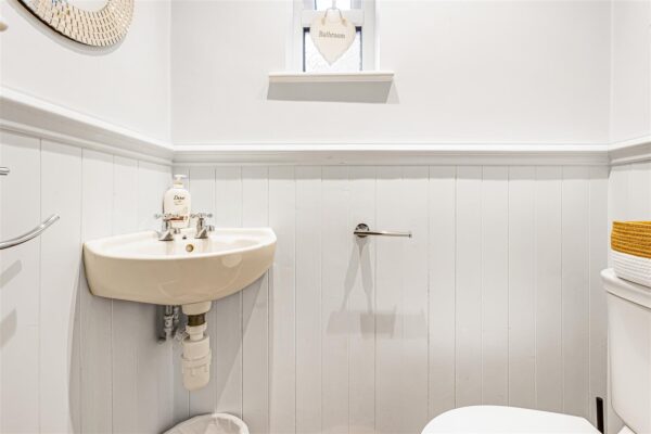 Turners Close, Bramfield, Hertford