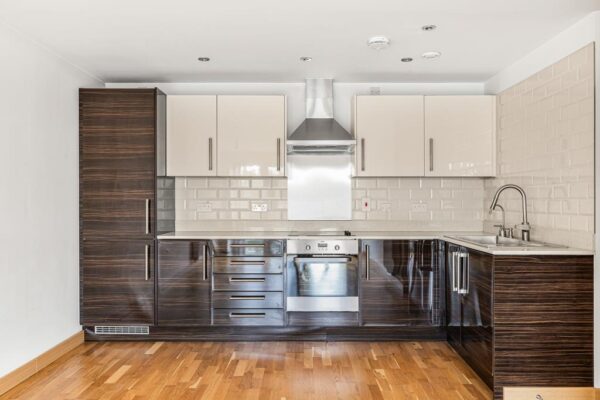 Smeaton Court, Hertford