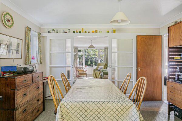 2 Valley Close, Hertford