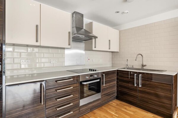 Smeaton Court, Hertford