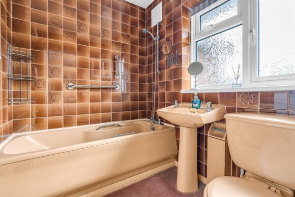 Woodland Road, Hertford Heath, Hertford