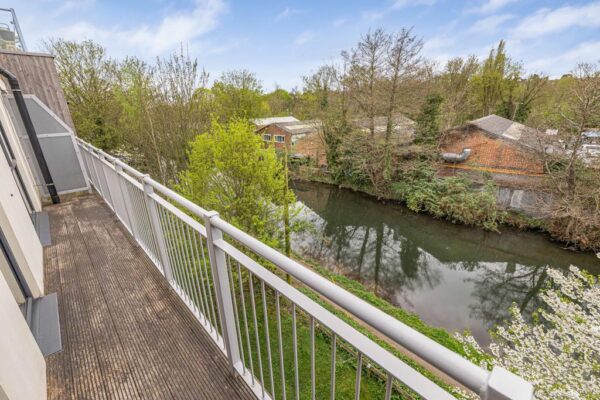 Smeaton Court, Hertford