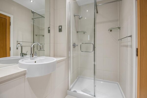 Kingfisher Close, Broxbourne