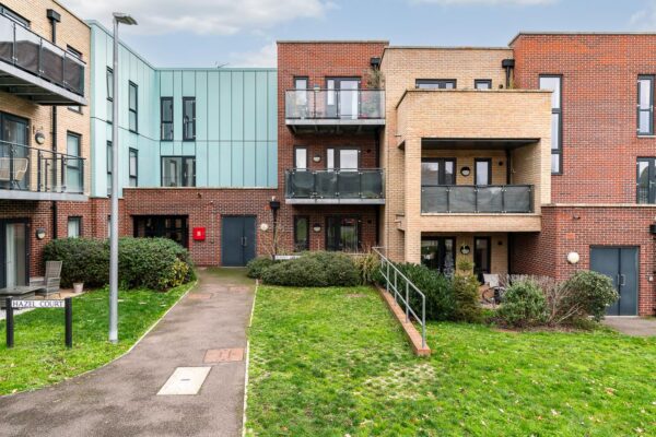 Cowper Close, Ware, SG12