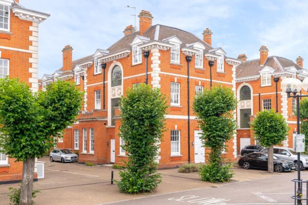 Bluecoats Avenue, Queen Alexandra House, SG14