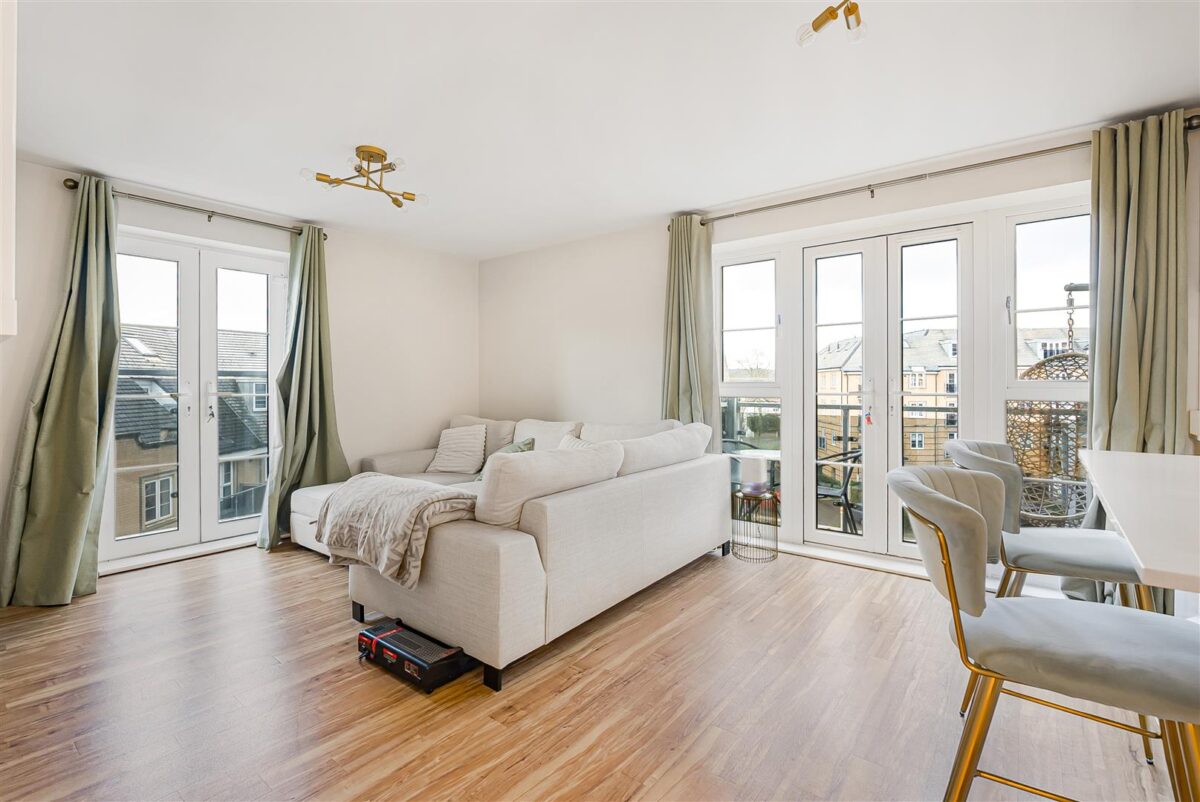 Constables Way, Hertford, SG13