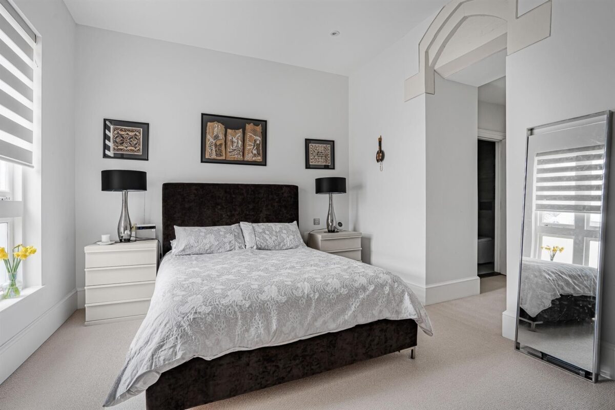 Shepherd Suite, Hamels Park