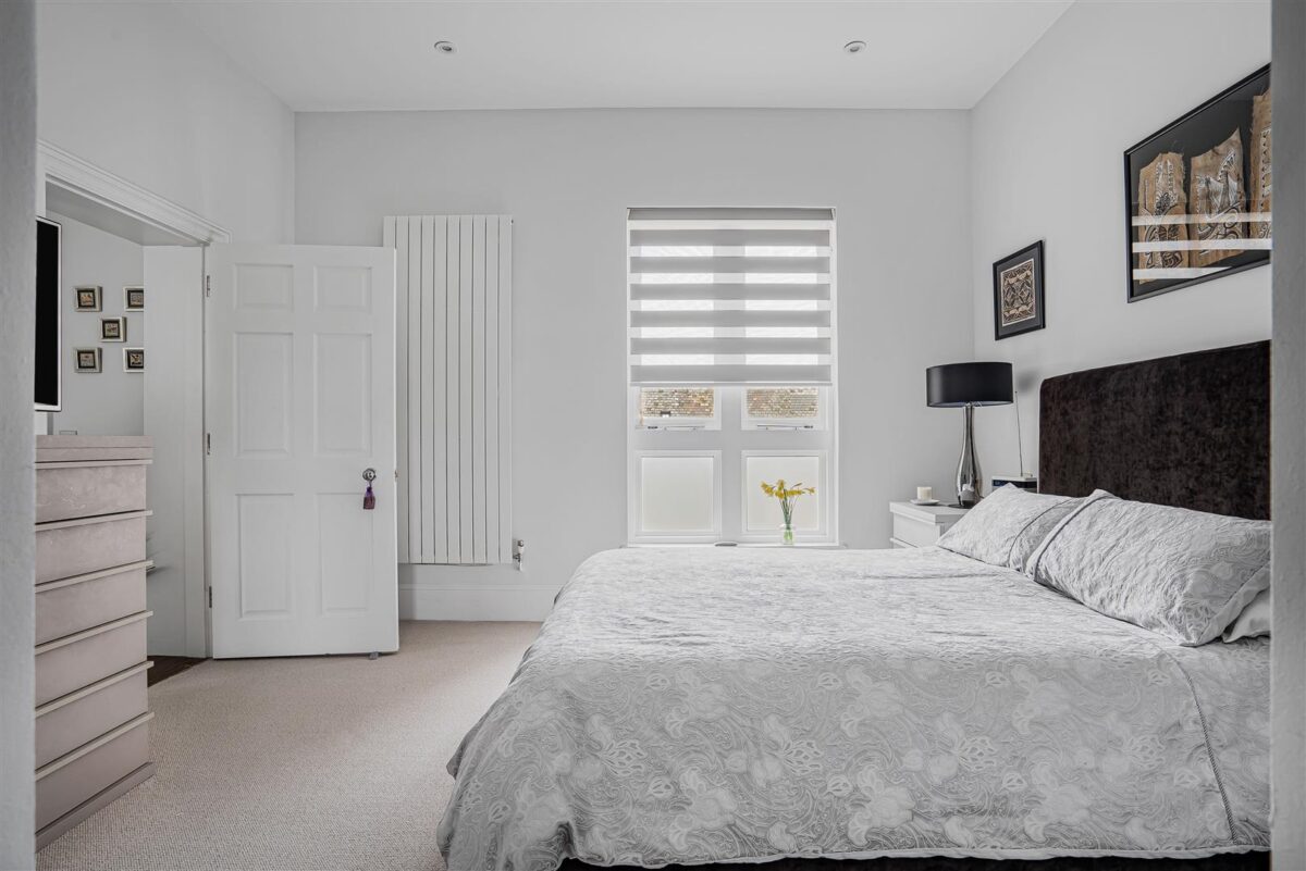 Shepherd Suite, Hamels Park