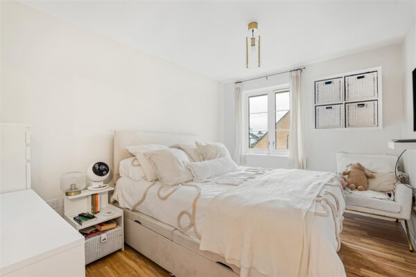 Constables Way, Hertford, SG13
