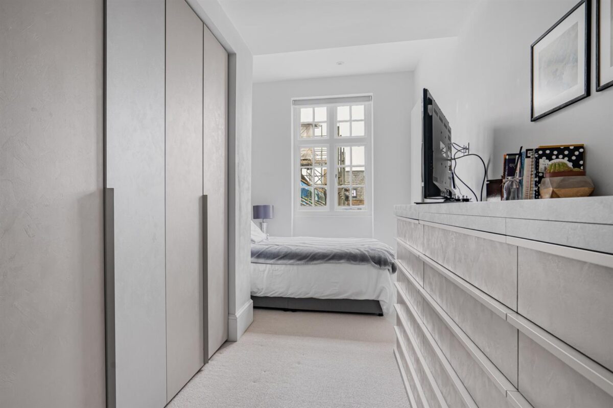Shepherd Suite, Hamels Park