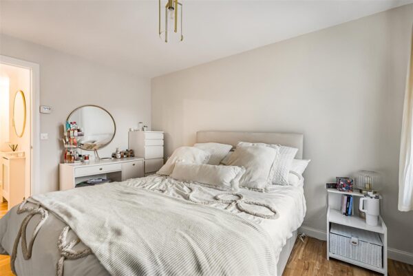 Constables Way, Hertford, SG13
