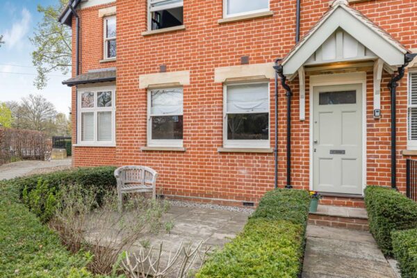 North Road, Hertford, SG14