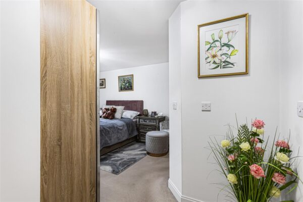 Hale Road, Hertford, SG13