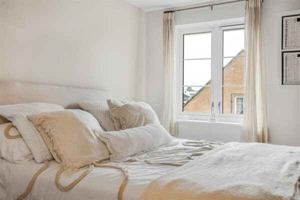 Constables Way, Hertford, SG13
