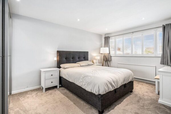 Brookside, Hertford, SG13