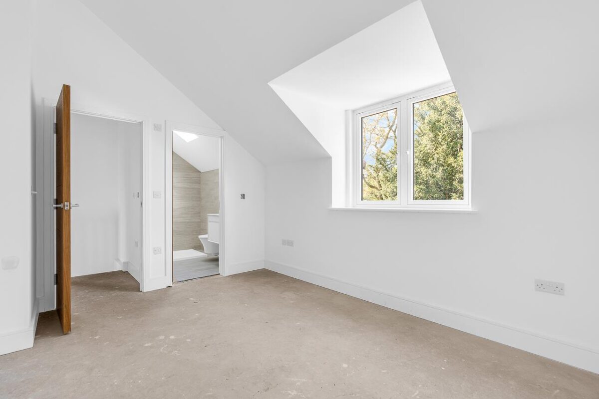 White Horse Mews, High Cross, SG11