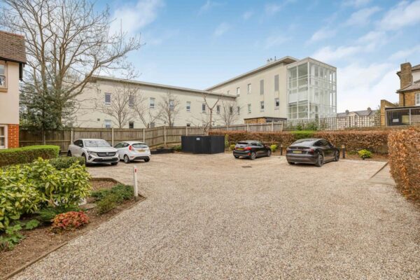 North Road, Hertford, SG14