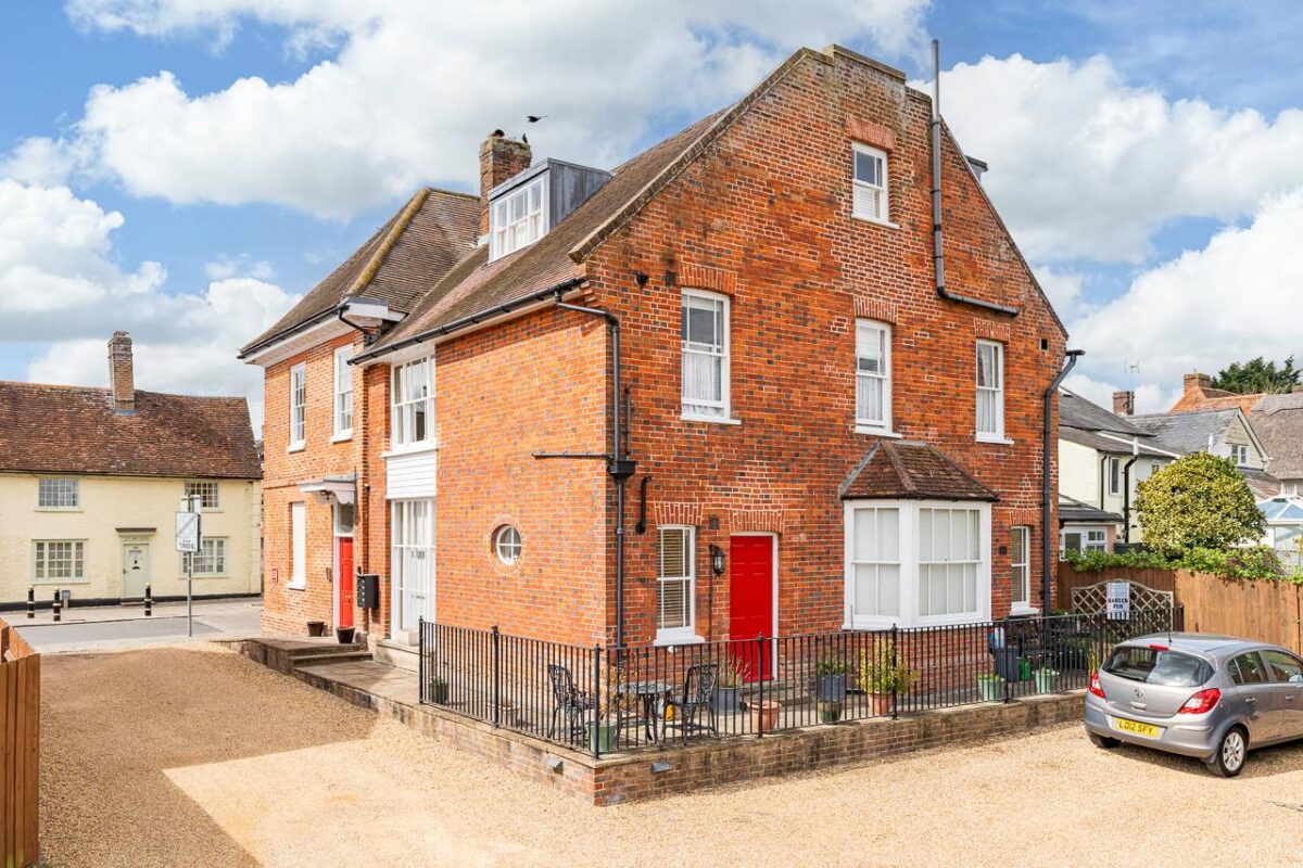 High Street, The Red House, SG9