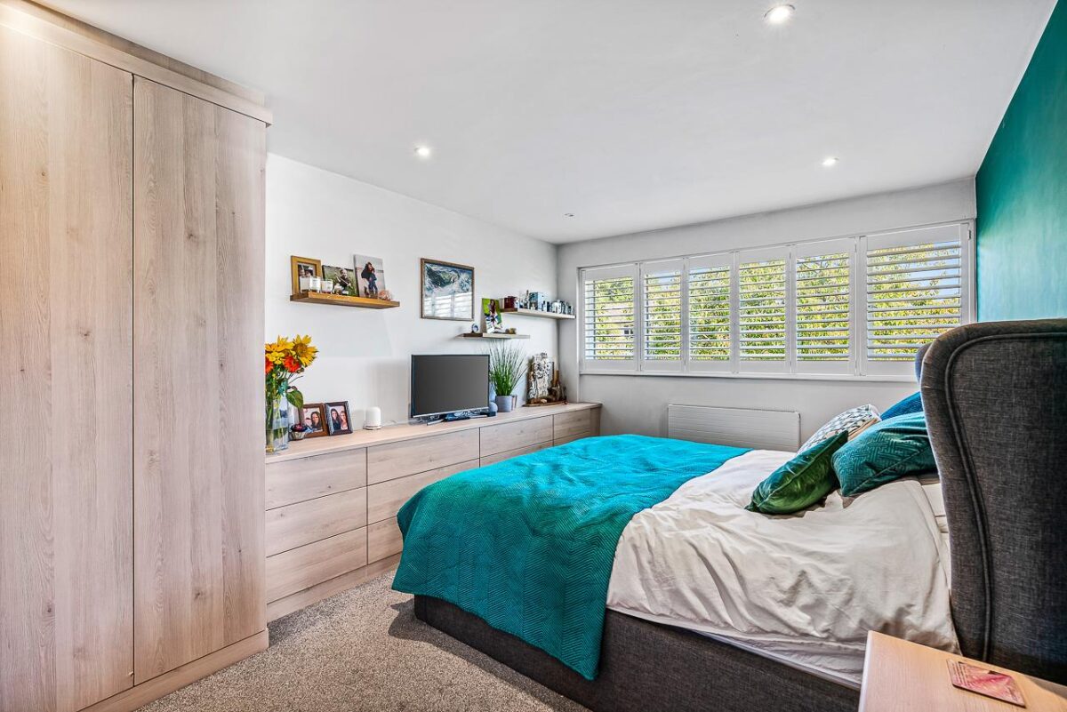 Brookside, Hertford, SG13