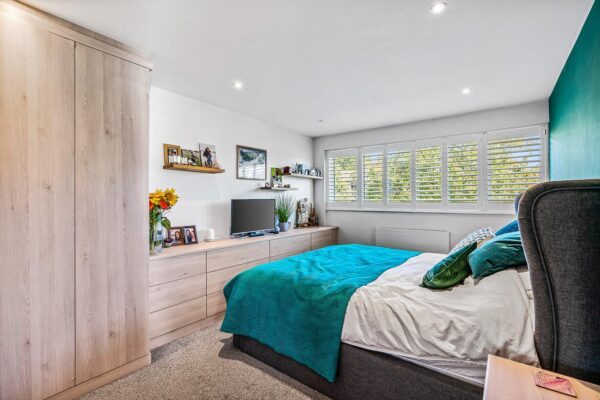Brookside, Hertford, SG13