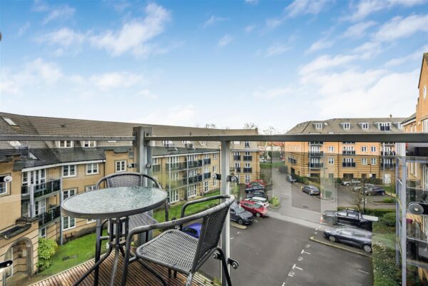 Constables Way, Hertford, SG13