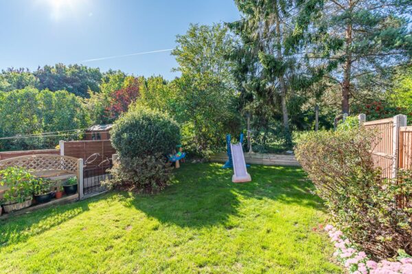 Brookside, Hertford, SG13