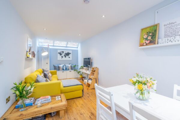 Maidenhead Yard, Hertford, SG14