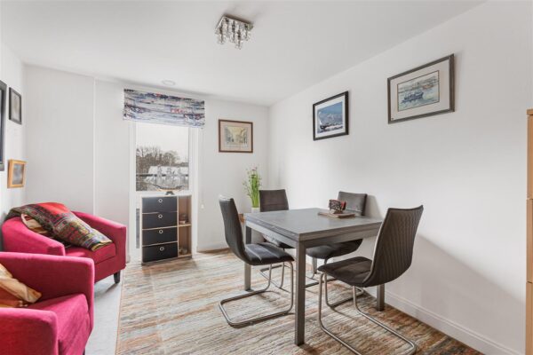 Hale Road, Hertford, SG13