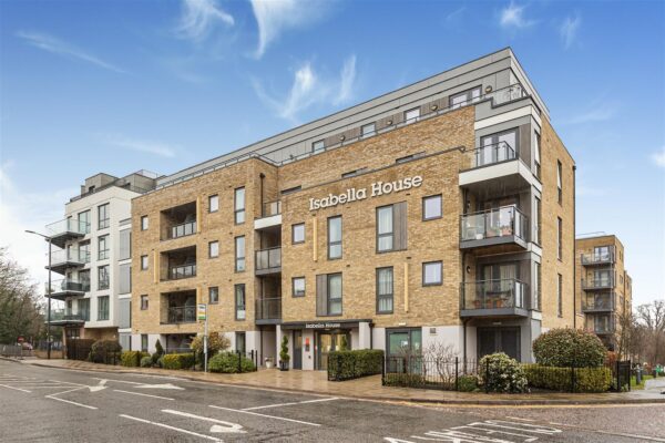 Hale Road, Hertford, SG13
