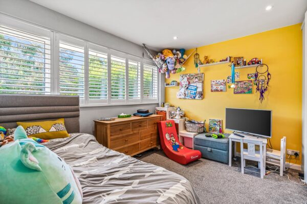Brookside, Hertford, SG13