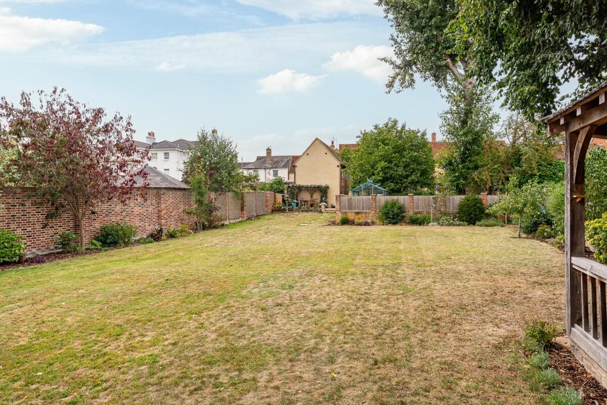 High Street, Buntingford, SG9