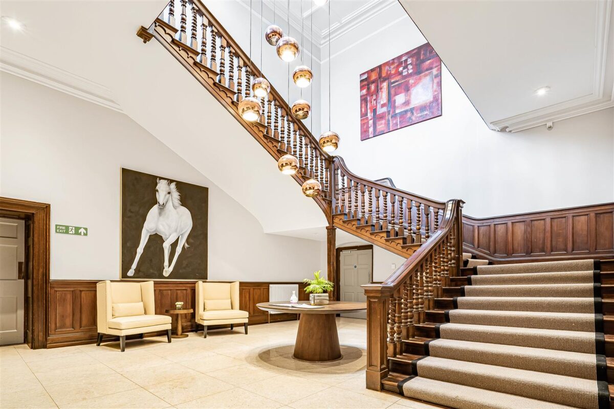 Shepherd Suite, Hamels Park