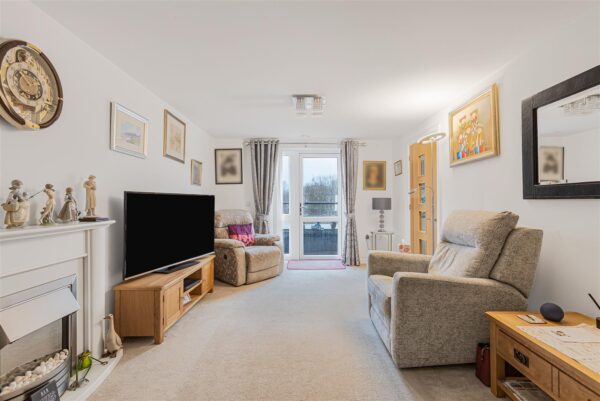 Hale Road, Hertford, SG13