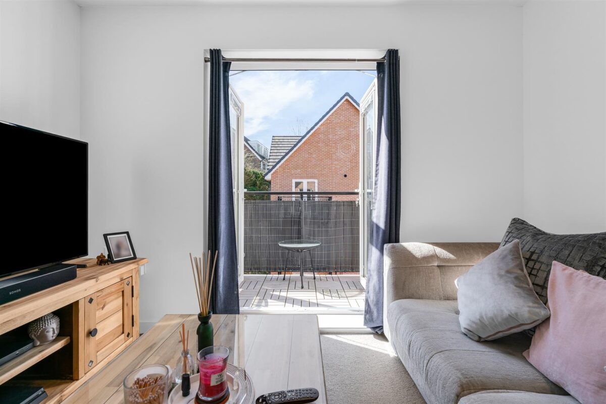 Arnold Close, Hertford, SG13
