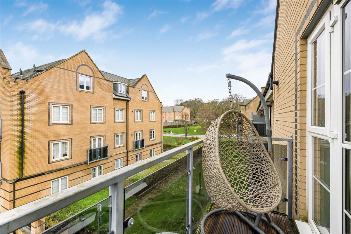 Constables Way, Hertford, SG13