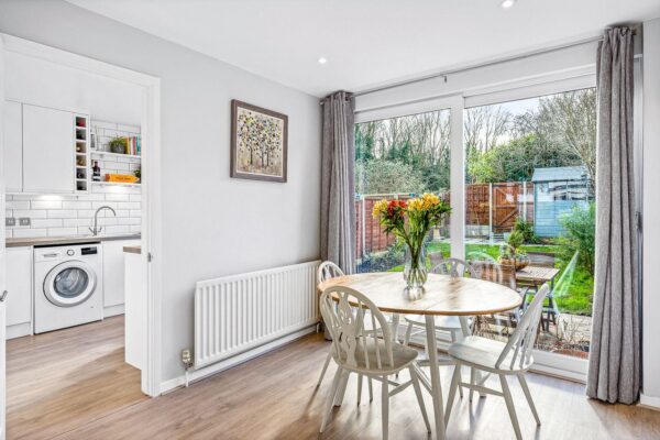 Brookside, Hertford, SG13