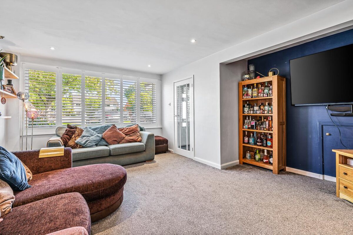Brookside, Hertford, SG13
