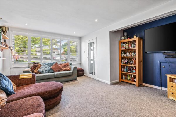 Brookside, Hertford, SG13