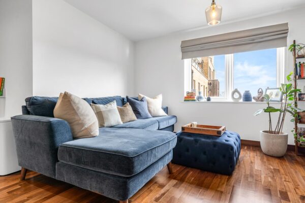 Smeaton Court, Hertford, SG13
