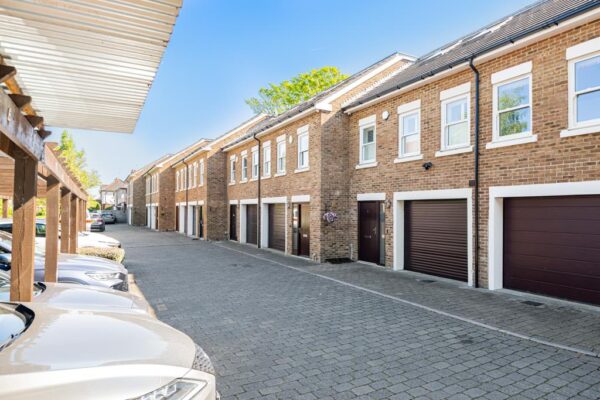 Kingfisher Close, Broxbourne