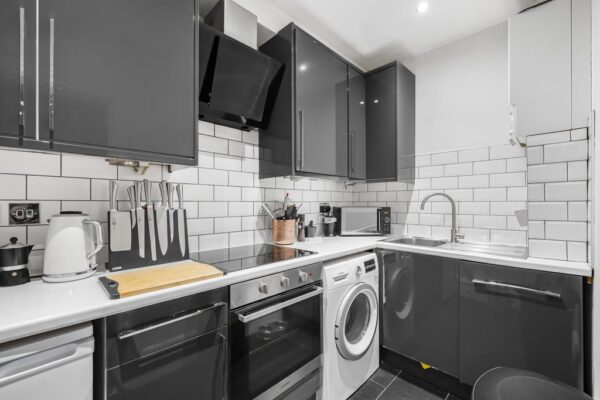 North Road, Hertford, SG14