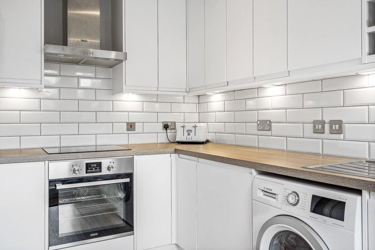 Brookside, Hertford, SG13