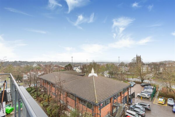 Hale Road, Hertford, SG13