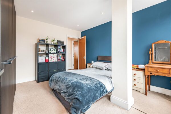 Evron Place, Pilgrim House Evron Place, SG14
